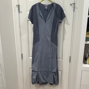 Wearables blue-gray Short-Sleeve V-Neck Dress SZ M. Bubble hem.